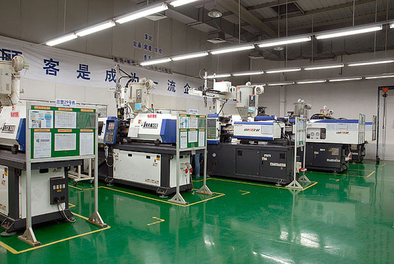 How can an LED fluorescent lamp power supply match a lamp?